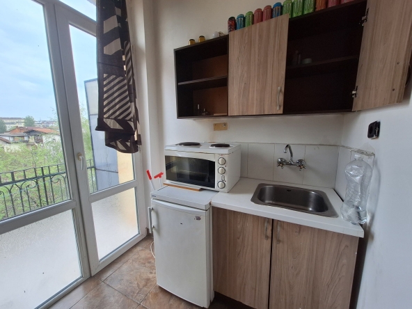 Дава се под наем Ателие в София, Център - 32 кв.м за 255 € - Снимка #1