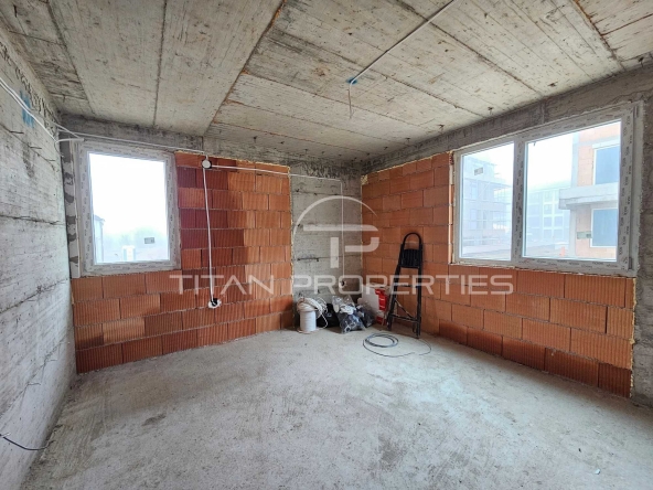 Тристаен апартамент в Пловдив, Христо Смирненски - 90 кв.м за 1150 €/кв.м - Снимка #1