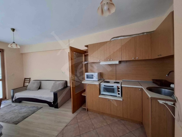 Дава се под наем Двустаен апартамент в Варна, Базар Левски - 60 кв.м за 450 € - Снимка #1