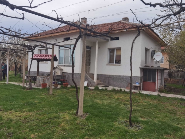 Къща в с. Богдан, Област Пловдив - 93 кв.м за 807 €/кв.м - Снимка #1