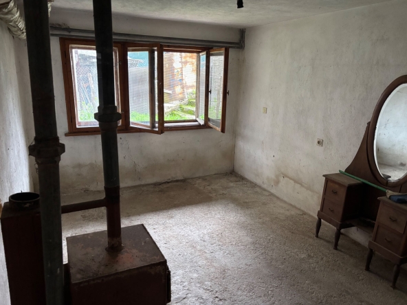 Двустаен апартамент в Троян - 64 кв.м за 518 €/кв.м - Снимка #1