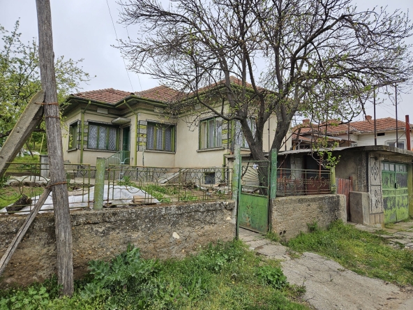 Къща в с. Професор Иширково, Област Силистра - 90 кв.м за 329 €/кв.м - Снимка #1