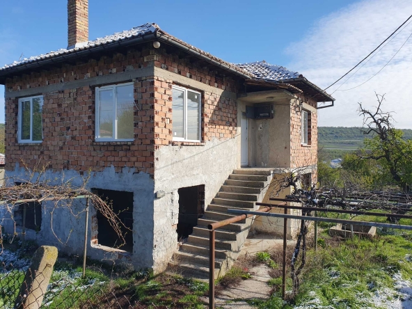 Къща в с. Церова кория, Област Велико Търново - 150 кв.м за 434 €/кв.м - Снимка #1