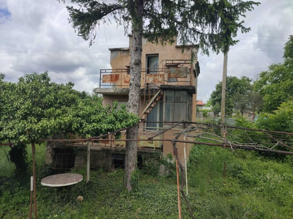 Къща в Търговище, Вилна зона - 30 кв.м за 561 €/кв.м - Снимка #1