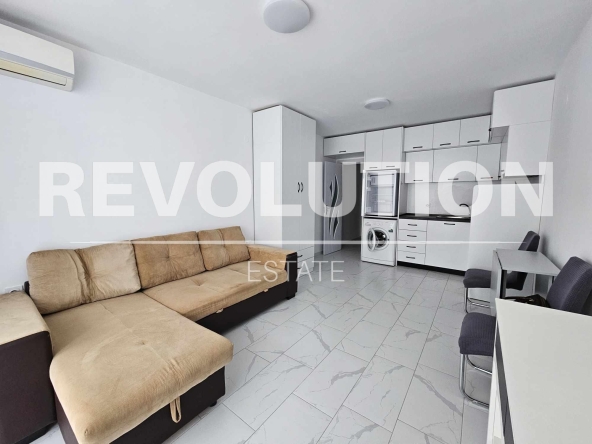 Дава се под наем Едностаен апартамент в Варна, Виница - 30 кв.м за 350 € - Снимка #1