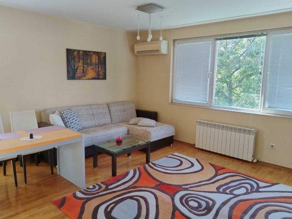 Дава се под наем Тристаен апартамент в София, Драгалевци - 78 кв.м за 663 € - Снимка #1