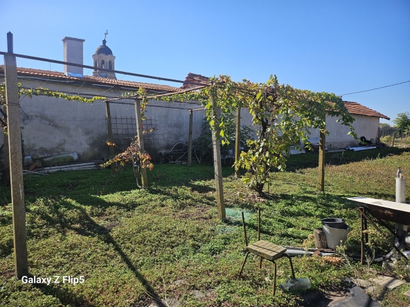 Къща в Стара Загора, Железник - изток - 940 кв.м за 27 €/кв.м - Снимка #1