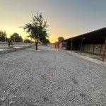 Дава се под наем Склад в с. Волуяк, Област София-град - 1000 кв.м за 1500 € - Снимка #1