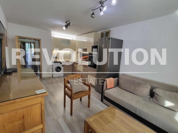 Дава се под наем Двустаен апартамент в Варна, Генералите - 60 кв.м за 425 € - Снимка #1