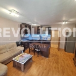 Дава се под наем Тристаен апартамент в Варна, Лятно кино Тракия - 85 кв.м за 650 € - Снимка #1