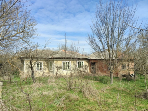 Къща в с. Изворово, Област Добрич - 70 кв.м за 132 €/кв.м - Снимка #1