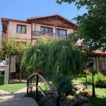 Хотел в Асеновград - 1324 кв.м за 756 €/кв.м - Снимка #1