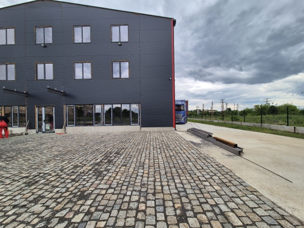 Дава се под наем Склад в София, Илиянци - 234 кв.м за 1836 € - Снимка #1