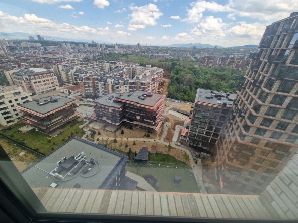 Дава се под наем Двустаен апартамент в София, Гоце Делчев - 79 кв.м за 1275 € - Снимка #1