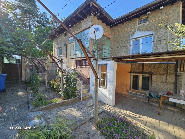 Къща в Русе, в.з. Средна кула - 104 кв.м за 443 €/кв.м - Снимка #1