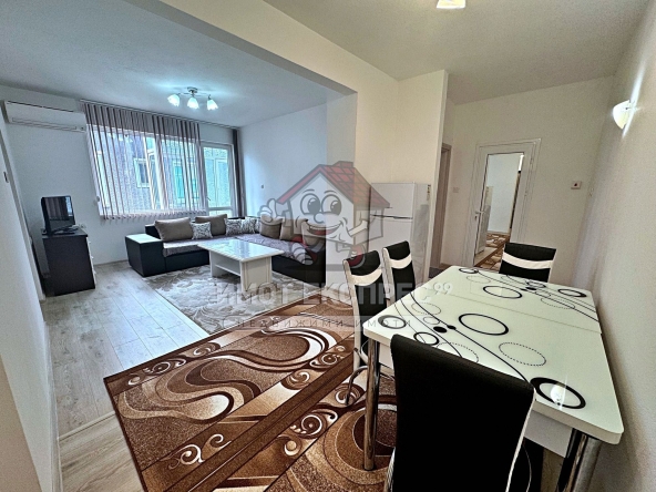 Дава се под наем Тристаен апартамент в Асеновград - 90 кв.м за 331.5 € - Снимка #1