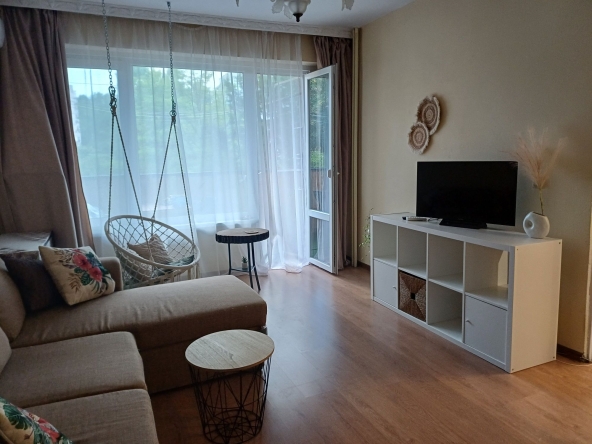 Дава се под наем Двустаен апартамент в Велико Търново, Зона Б - 75 кв.м за 255 € - Снимка #1