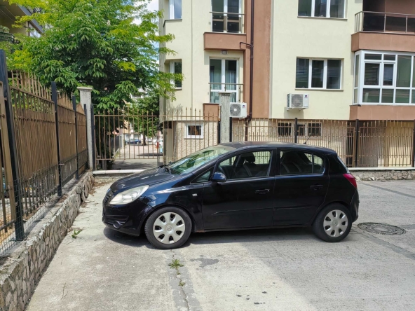 Дава се под наем Гараж / Паркомясто в София, Манастирски ливади - 20 кв.м за 102 € - Снимка #1