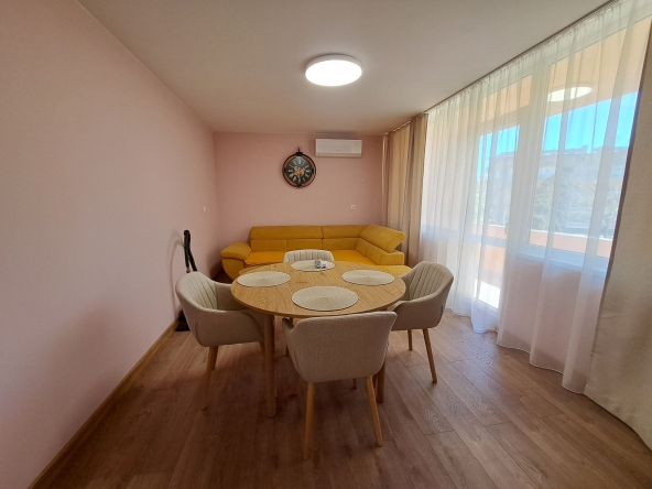 Дава се под наем Двустаен апартамент в Разград, Васил Левски - 53 кв.м за 510 € - Снимка #1