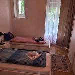 Дава се под наем Тристаен апартамент в София, Център - 80 кв.м за 484.5 € - Снимка #1