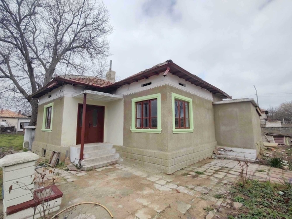 Къща в с. Преселенци, Област Добрич - 89 кв.м за 315 €/кв.м - Снимка #1