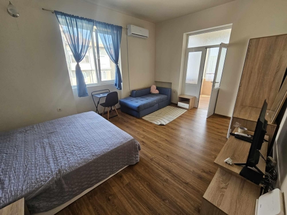 Дава се под наем Двустаен апартамент в Варна, Център - 70 кв.м за 450 € - Снимка #1