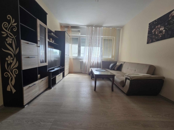 Дава се под наем Двустаен апартамент в Пловдив, Кършияка - 65 кв.м за 357 € - Снимка #1