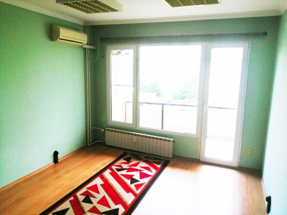 Дава се под наем Офис в София, Стрелбище - 45 кв.м за 350 € - Снимка #1