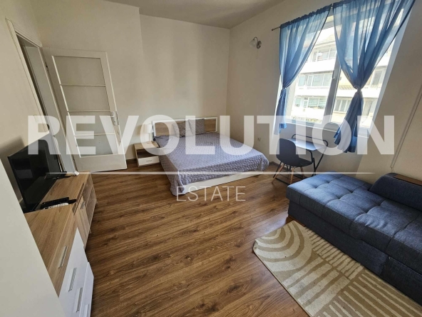 Дава се под наем Двустаен апартамент в Варна, Център - 70 кв.м за 450 € - Снимка #1