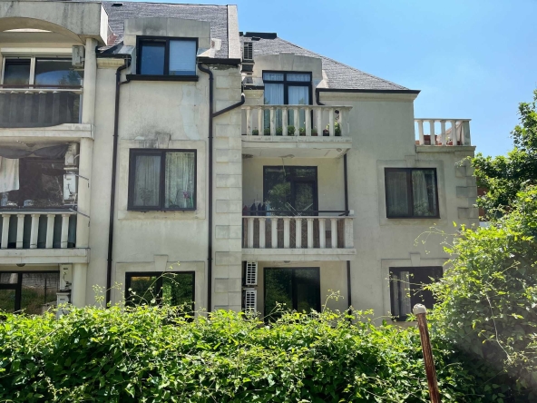 Двустаен апартамент в София, в.з. Бояна - 75 кв.м за 3000 €/кв.м - Снимка #1