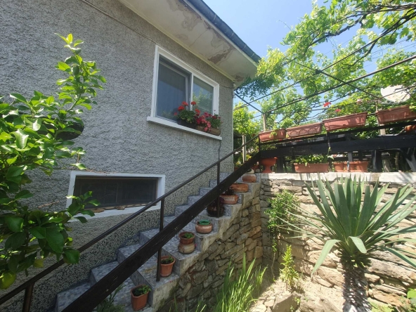 Къща в с. Буковец, Област Велико Търново - 120 кв.м за 517 €/кв.м - Снимка #1