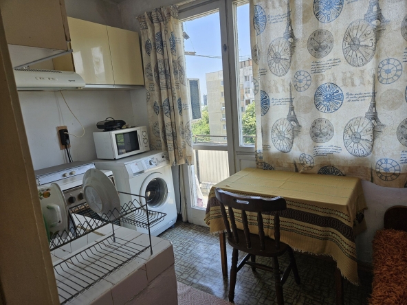 Дава се под наем Двустаен апартамент в Стара Загора, Център - 40 кв.м за 163.2 € - Снимка #1