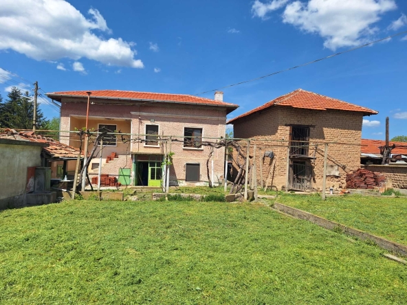 Къща в с. Шаново, Област Стара Загора - 70 кв.м за 547 €/кв.м - Снимка #1