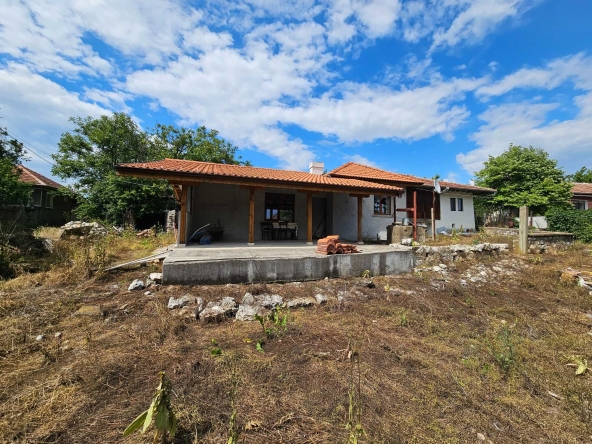 Къща в с. Беляковец, Област Велико Търново - 130 кв.м за 1224 €/кв.м - Снимка #1