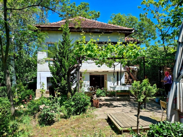 Къща в с. Остров, Област Враца - 120 кв.м за 309 €/кв.м - Снимка #1