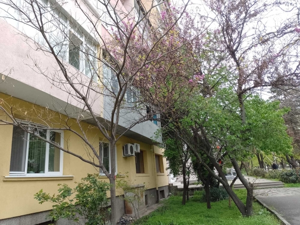 Тристаен апартамент в Русе, Център - 82 кв.м за 1891 €/кв.м - Снимка #1