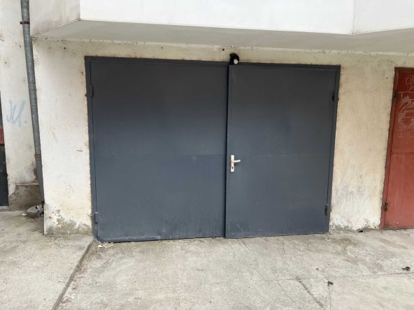 Дава се под наем Гараж / Паркомясто в Варна, Левски - 25 кв.м за 127.5 € - Снимка #1