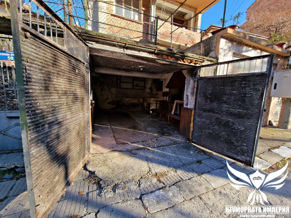 Дава се под наем Гараж / Паркомясто в Асеновград - 20 кв.м за 53 € - Снимка #1