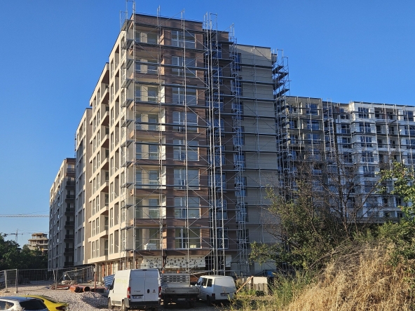 Двустаен апартамент в Пловдив, Южен - 73 кв.м за 1096 €/кв.м - Снимка #1