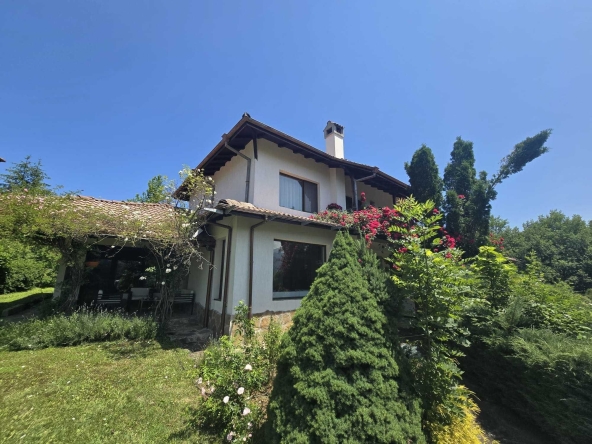 Къща в София, Слатина - 250 кв.м за 1400 €/кв.м - Снимка #1