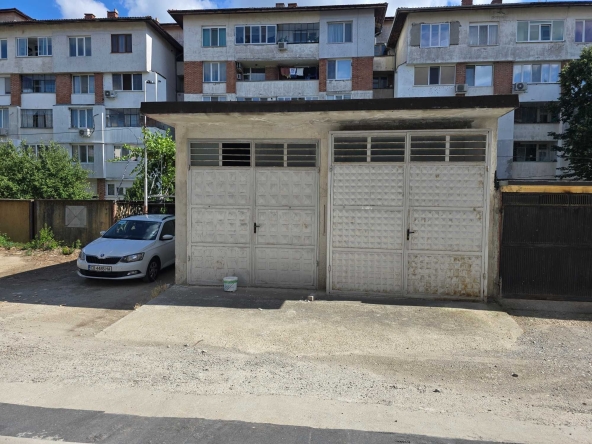 Дава се под наем Гараж / Паркомясто в Велико Търново, Картала - 43 кв.м за 43000 € - Снимка #1