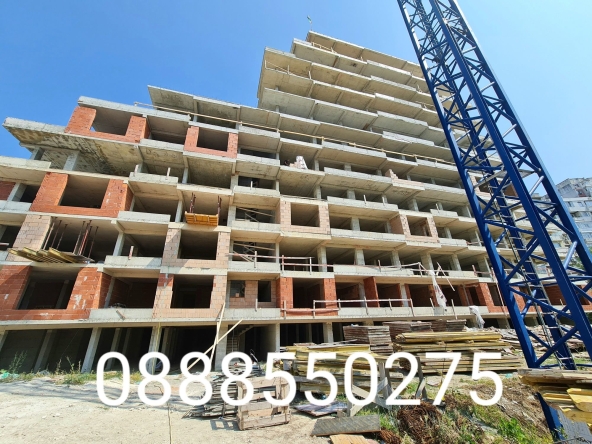 Двустаен апартамент в Варна, Възраждане 1 - 63 кв.м за 1345 €/кв.м - Снимка #1