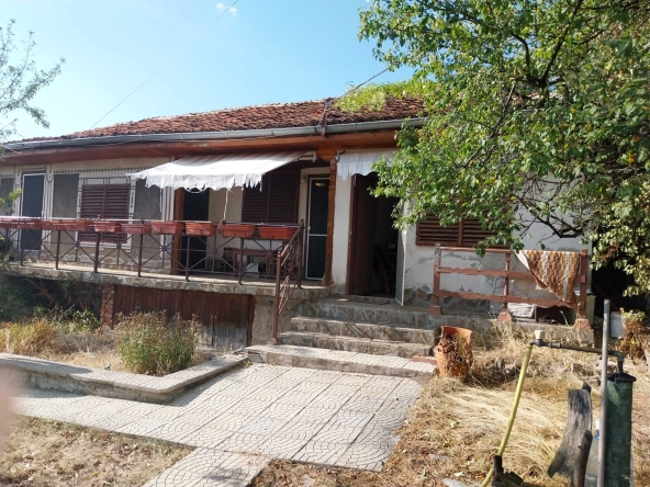 Къща в с. Оборище, Област Пазарджик - 100 кв.м за 510 €/кв.м - Снимка #1