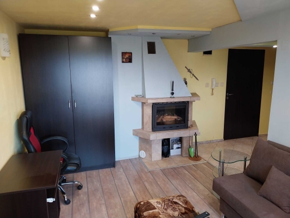 Дава се под наем Двустаен апартамент в София, Сухата река - 50 кв.м за 700 € - Снимка #1