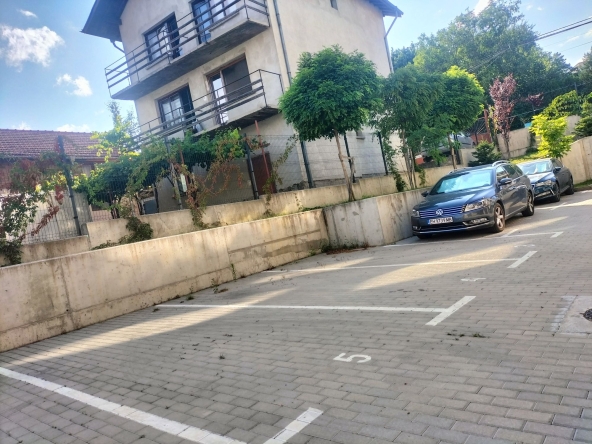 Дава се под наем Гараж / Паркомясто в София, Карпузица - 12 кв.м за 76.5 € - Снимка #1