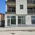Дава се под наем Магазин в Пловдив, Южен - 90 кв.м за 612 € - Снимка #1
