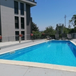 Дава се под наем Тристаен апартамент в к.к. Св.Св. Константин и Елена - 120 кв.м за 700 € - Снимка #1