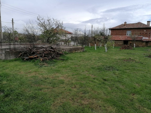 Парцел в Пловдив, Христо Смирненски - 800 кв.м за 16 €/кв.м - Снимка #1