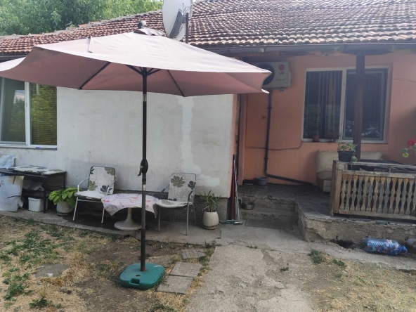 Къща в Перник, Ралица - 65 кв.м за 1000 €/кв.м - Снимка #1