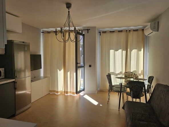 Дава се под наем Двустаен апартамент в Варна, Гранд Мол Варна - 70 кв.м за 500 € - Снимка #1